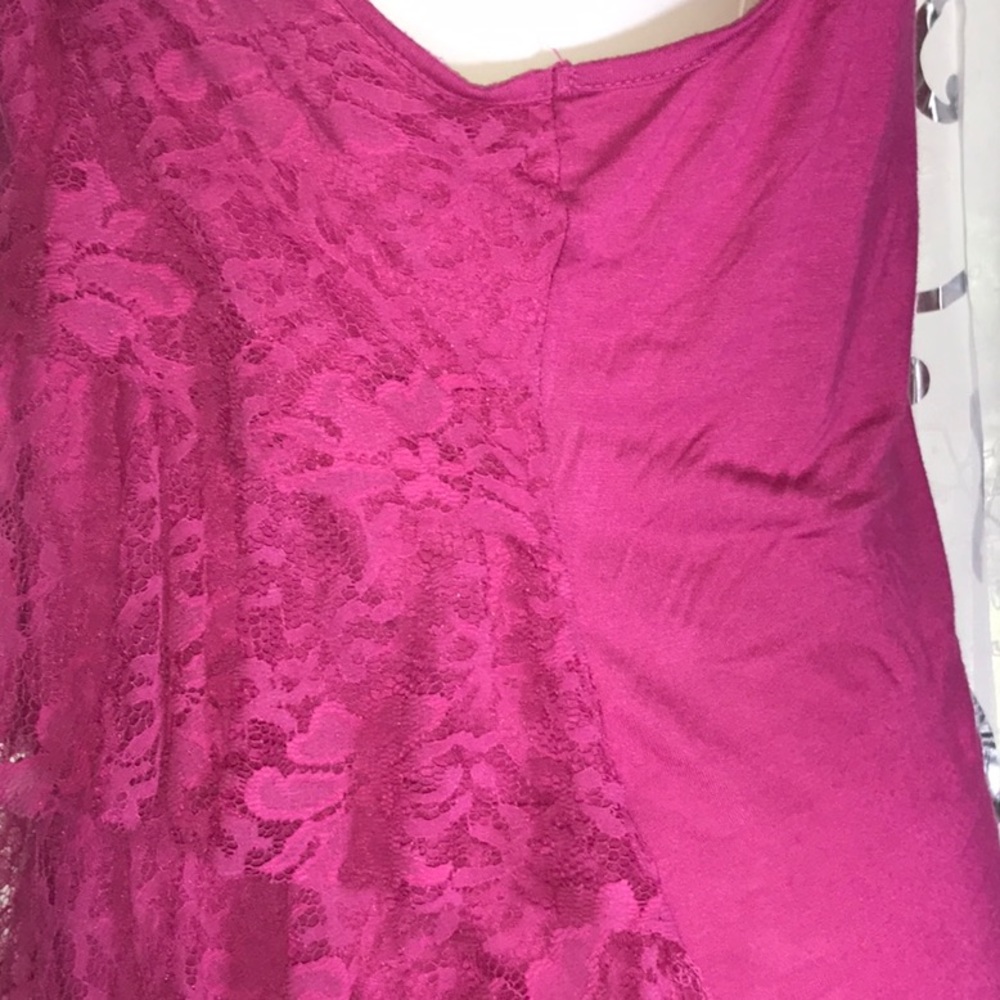 Lace ruffle top 🌺 - Picture 6 of 8